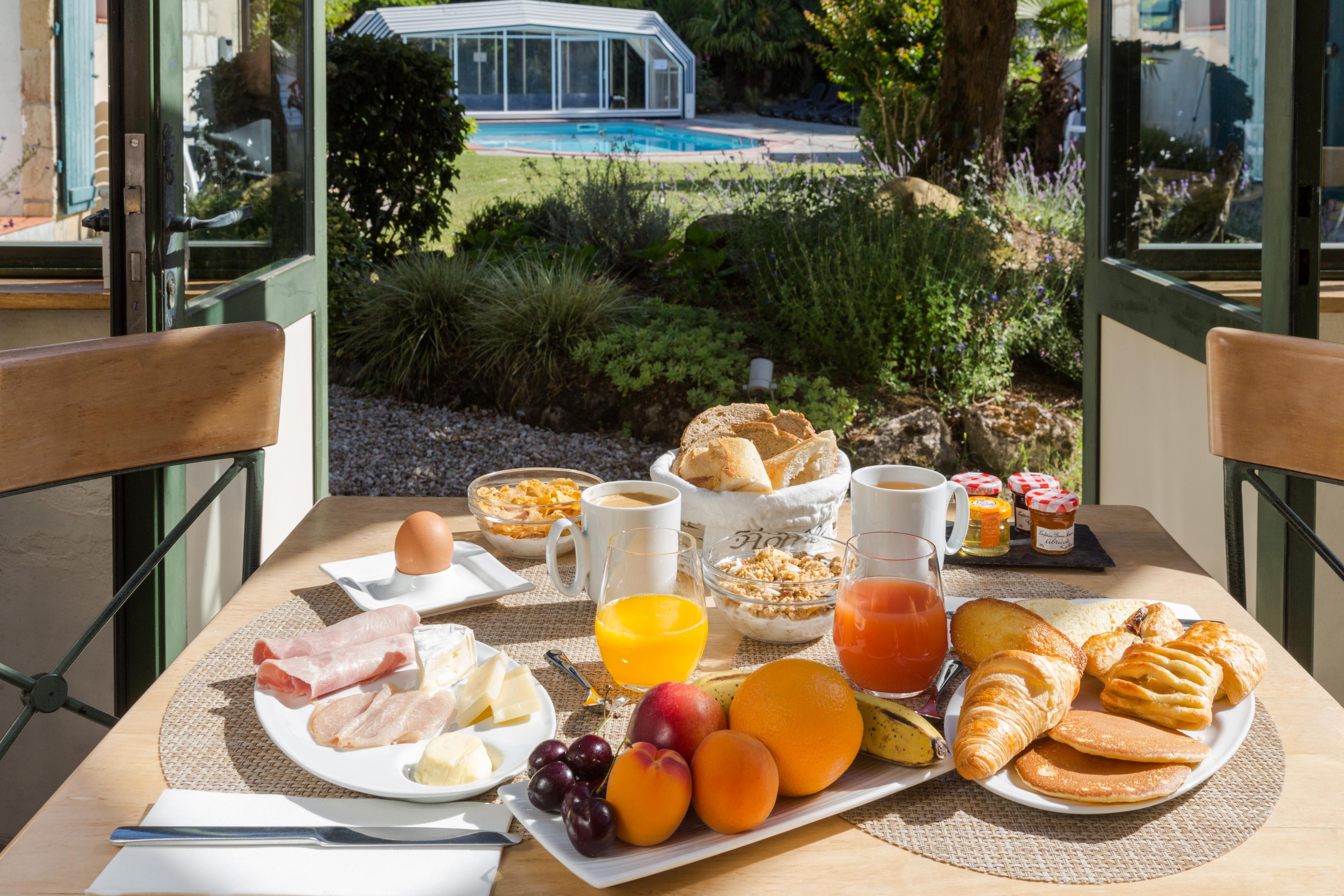 Domaine Le Martinet, The Originals Relais Otel Bouin  Dış mekan fotoğraf