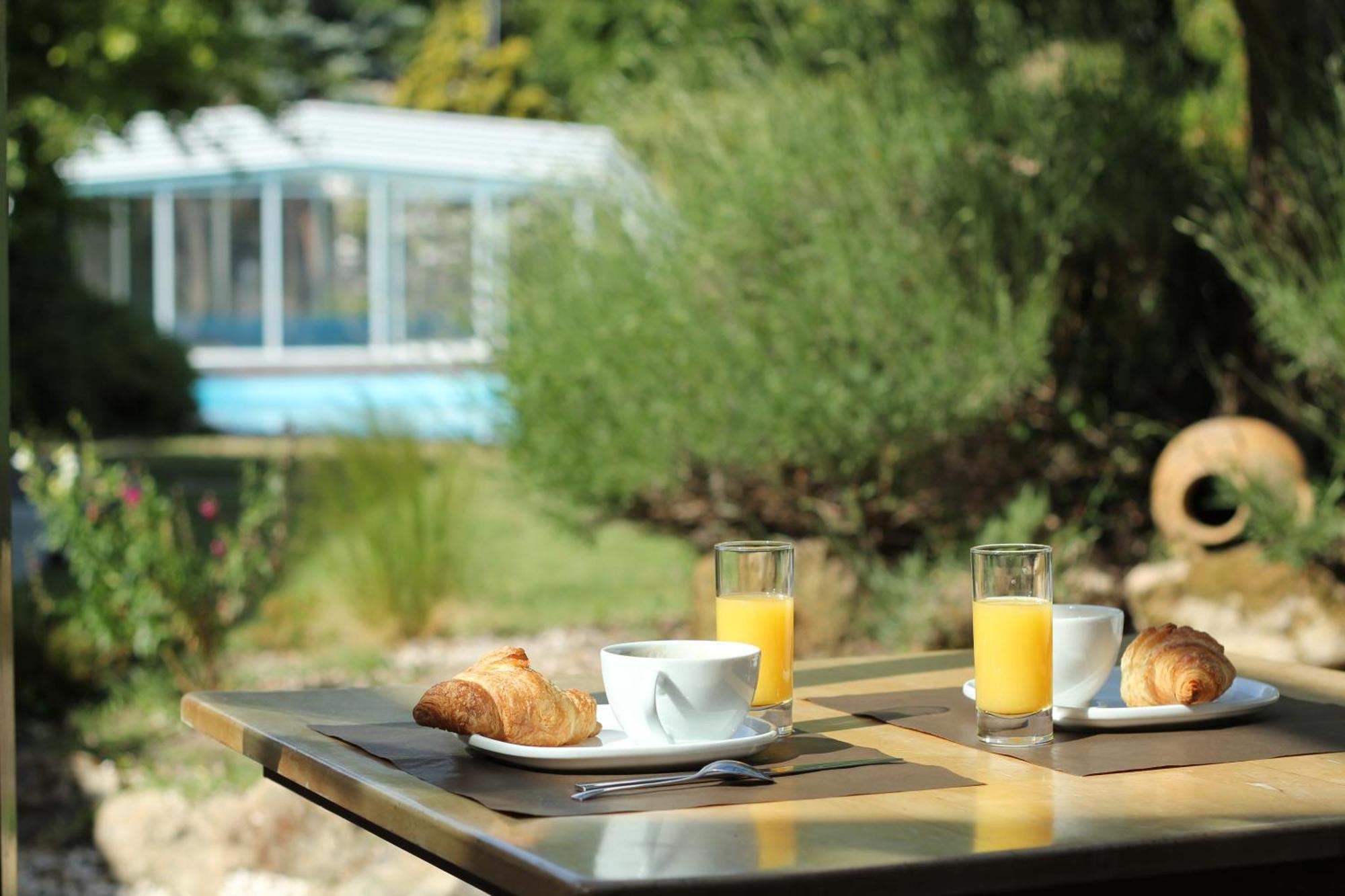 Domaine Le Martinet, The Originals Relais Otel Bouin  Dış mekan fotoğraf