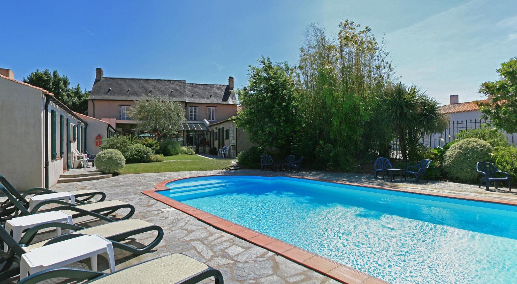Domaine Le Martinet, The Originals Relais Otel Bouin  Dış mekan fotoğraf
