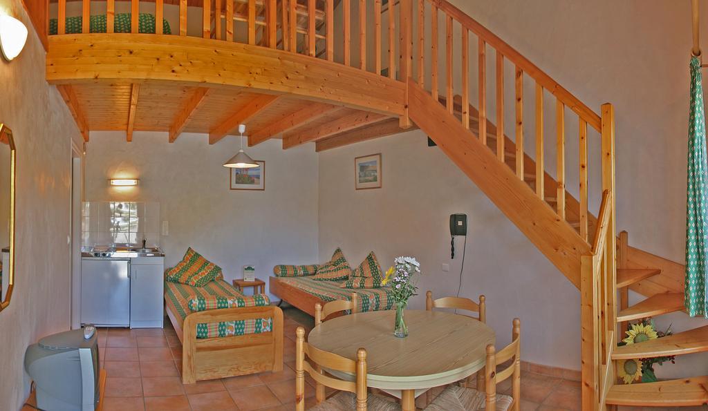 Domaine Le Martinet, The Originals Relais Otel Bouin  Dış mekan fotoğraf