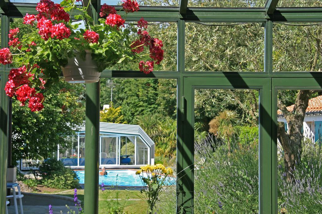 Domaine Le Martinet, The Originals Relais Otel Bouin  Dış mekan fotoğraf